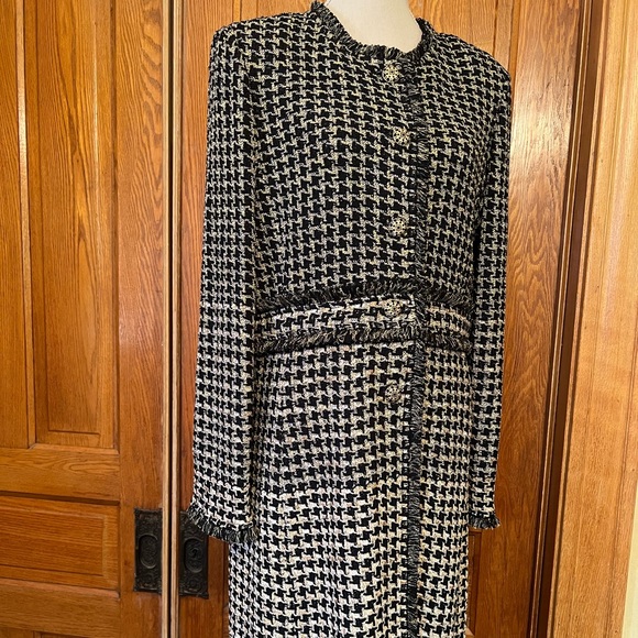 St. John Jackets & Blazers - St John Couture Coat Size 12